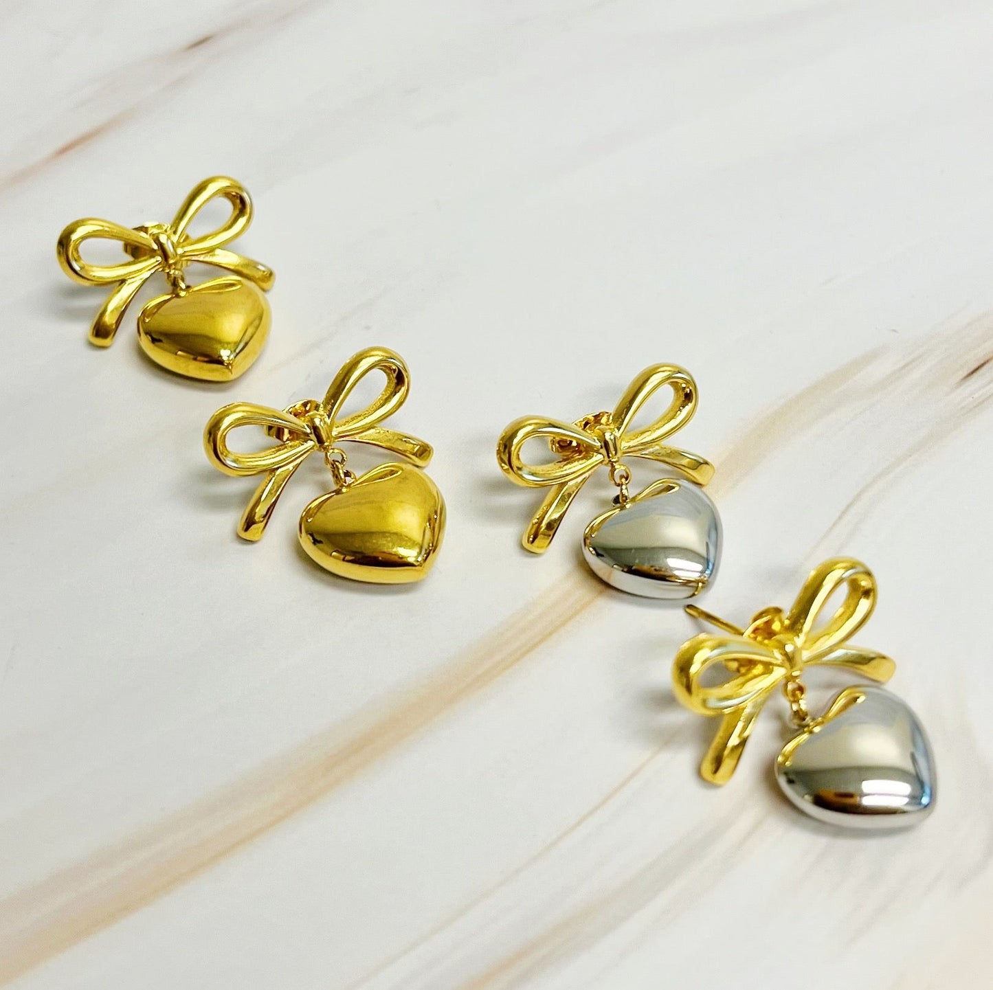 Earrings with mini bow & mini heart