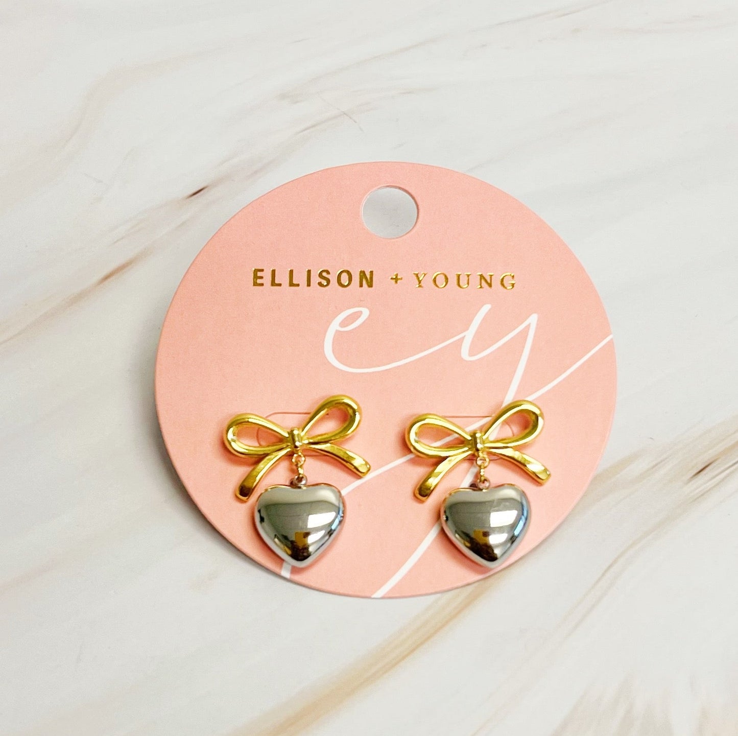 Earrings with mini bow & mini heart