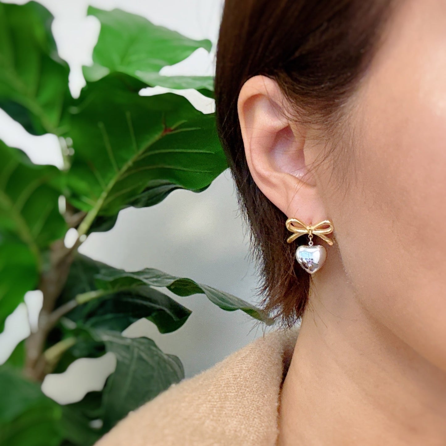 Earrings with mini bow & mini heart